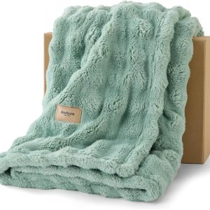 Bedsure 3D Fleece Bubble Blanket for Couch – GentleSoft Green Spring Throw Blanket for Sofa Bed Home Decor – Luxury Soft Cozy Gifts for Women, Lightweight, All Seasons, Sage Green,50″×60″