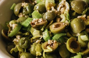 Recipe :: Castelvetrano Olive & Celery Salad